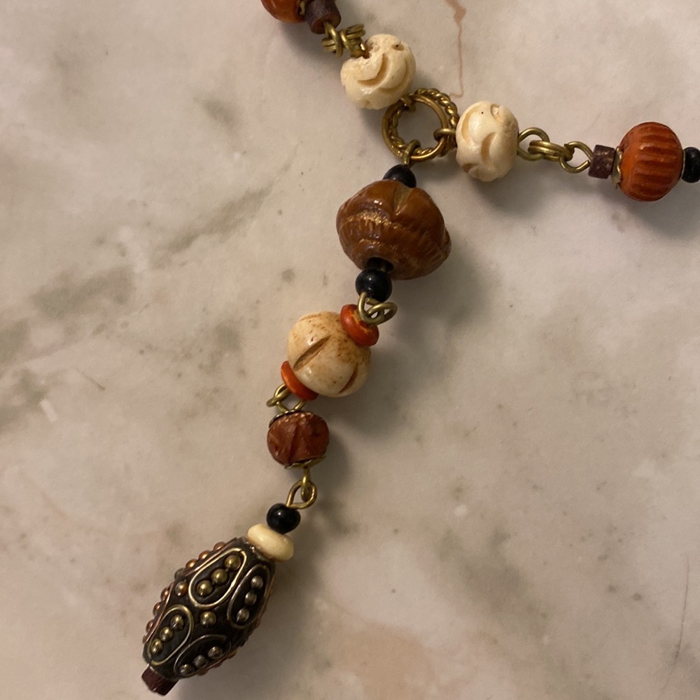 Casual Corner earth tone painted bead Y necklace